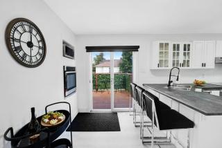 Sleep 8 Hot Tub Backyard Retreat 5 Min To Falls - 5