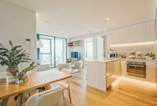 MHYL Lv63 skyline Private 3B2B Mel Central VIC Market Lighthouse - 0