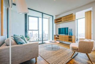MHYL Lv63 skyline Private 3B2B Mel Central VIC Market Lighthouse - 8