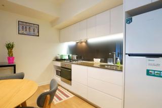 MHYL CBD Stylish private 2BR Apt 1 king 2 singles beds - 3