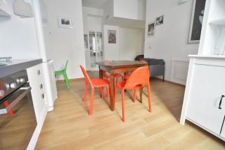 Monti Market House - 8