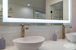 Bold MidMod 4BR 3BA Near SoCo w Private Pet-Friendly Yard and EV by Austin Vacay - 5