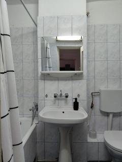 Cozy Apartment - 4