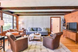 Home in Narragansett with Beach Access! - Saunderstown - 5