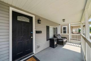 The Southern Nook - For 8 - 4