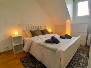 Duplex lumineux, balcon, parking, plein centre - 4