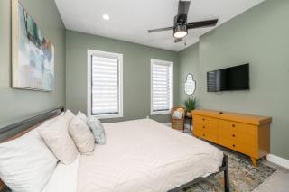 The Baymiller Row - For 6 - 8