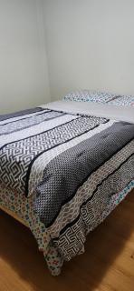 Bedroom with double bed - 4