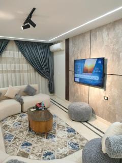 شقه فندقيه أمام سيتى ستارز وفندق الانتركونتنال مباشره مدينة نصر - 6