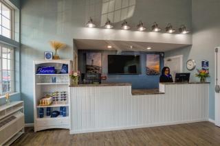 The Baywatch Resort - Traverse City - 3