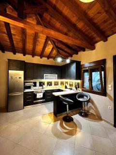 The Fortress, beautiful and private house with top - 5
