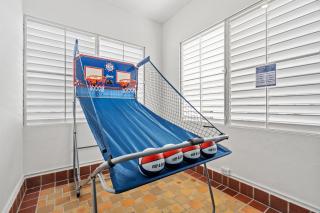 Arcade Games Perfect For Family Or Large Groups - San Juan - 0