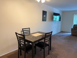 Modern 1br In Elkins Park Pool - Elkins Park - 5