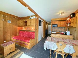 Studio rénové style montagne pour 4 pers aux Menuires, balcon est, accès direct pistes - FR-1-452-22 - Les Menuires - 1