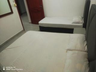 Farah Plaza Hostel &Hotel Apartments - 7