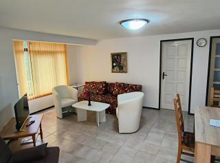 Ivanovino Residence - Warna - 9