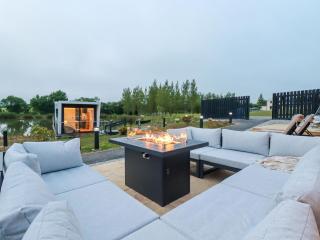 The Lake Boat exclusive retreat - Newquay - 0