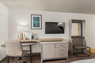 Holiday Inn Tampa Westshore - Airport Area by IHG - Tampa - 3