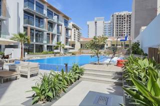 StayShort - Elegant Loft Studio in JVC Sleeps 2 with Rooftop Pool - 9