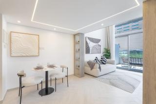 StayShort - Elegant Loft Studio in JVC Sleeps 2 with Rooftop Pool - 8