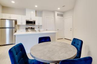 Pool Access, 1 Mi to Shops and Eats Crowley Rental - 4