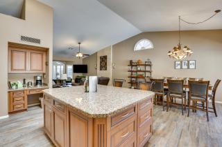 Spacious Scottsdale Home Pool and Covered Patio - 6