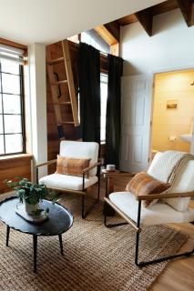 "Black Hawk" - The Overlook LUX Cabin - RRG - 5