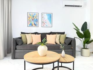 Sunset Beach Apartment - Playa del Cura, 10 meters to Beach, Sea View, Centrally Located, Los Locos - 3