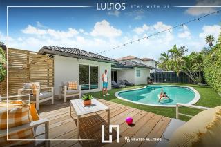 Deluxe Miami House w 5BR Mini Golf & Heated Pool L62 - Miami - 0