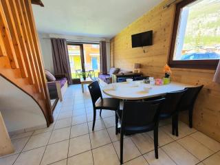 Chalets Jardin Alpin - Chalet mitoyen lumineux · Accès pistes par navette · Wifi gratuit MAE-5014 - La Salle Les Alpes - 0