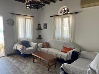 Ideal beach house - 1