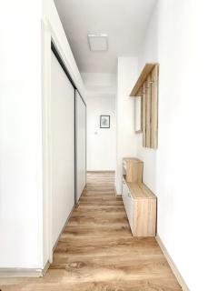 Stefea Apartment - Spacious 68 m - 5 Min Walk to Center - Free Parking - 1