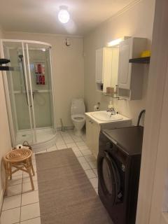 Very centrally located apartment in Tromsø with free parking - Tromsø - 5