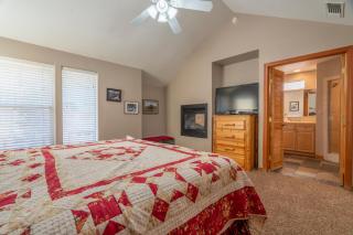 RR-Hideaway_Down_Cyn 105 - June Lake - 2
