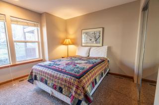 RR-Hideaway_Down_Cyn 105 - June Lake - 5