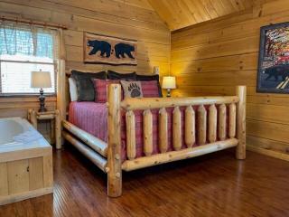 Cuddle Up - Sevierville - 2