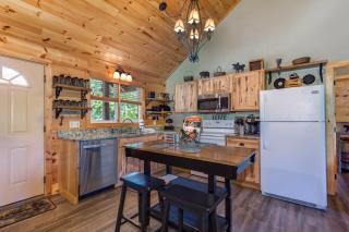 All About the Smokies - Sevierville - 7