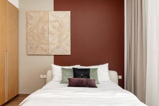 Oakley Square 1BR Apartment with maid's room - 3