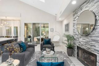 Pershing Ave Desert Home - 4