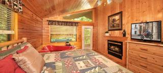 Honey Bear Den - 6