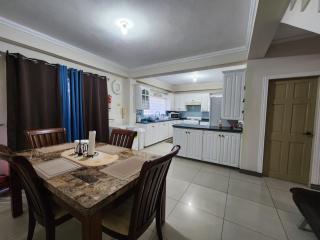 Palm Springs Apartments - Couva - 3