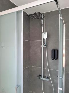Fischer Appartements 1 - NEU renoviert, grosse Terrasse, zentral - Villingen-Schwenningen - 5