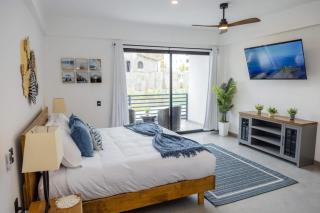 Stylish Getaway Apartment in the Heart of Cabos Golden Zone - Cabo San Lucas - 4
