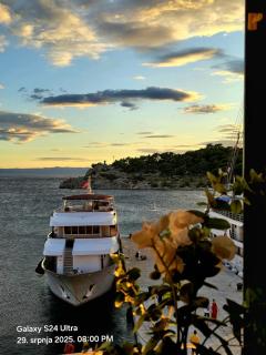 VELE with parking and sea view - Makarska - 3