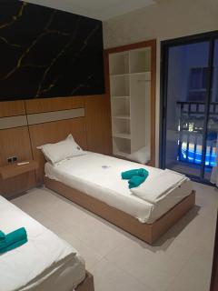 Hôtel La Perla - 4