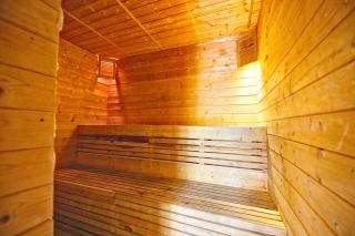 Solna Chata-dom na wyłączność Grota solna, balia, sauna, basen - 5