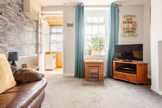 Cosy, coastal cottage- Beach, Pub and shop nearby - Haverigg - 3