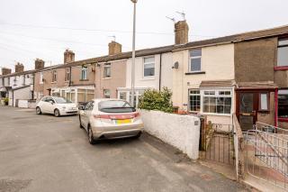Cosy, coastal cottage- Beach, Pub and shop nearby - Haverigg - 1