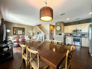 Dluxx Dream Getaway 4 Bedr near Disney World 3228 - Kissimmee - 6