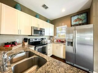 Dluxx Dream Getaway 4 Bedr near Disney World 3228 - Kissimmee - 5